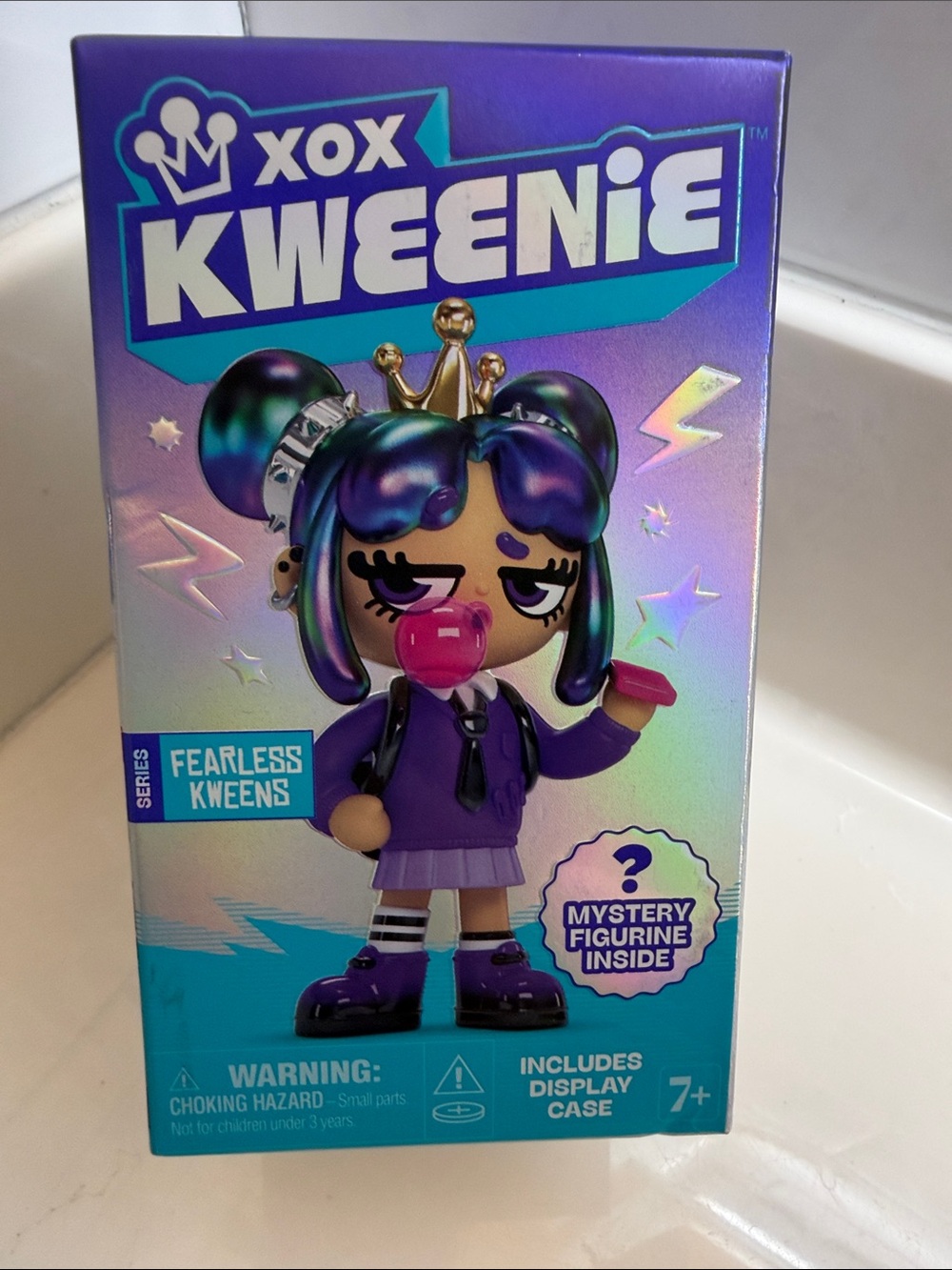 XOX Kweenie Fearless Kweens Purple Mystery Figurine w/Display Case Sealed